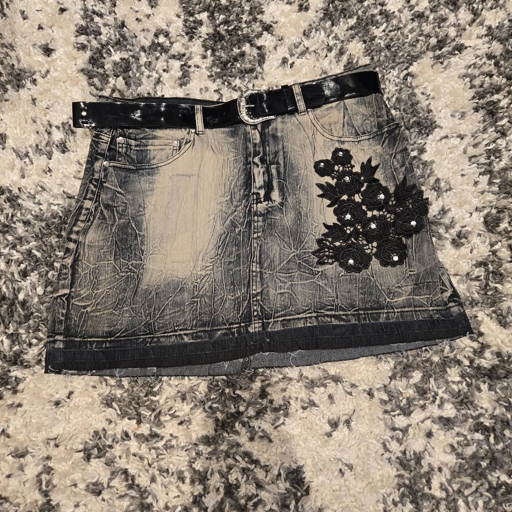 Luv Me More Embroidered Floral Denim Mini Skirt | Size 12 | Dark Wash
